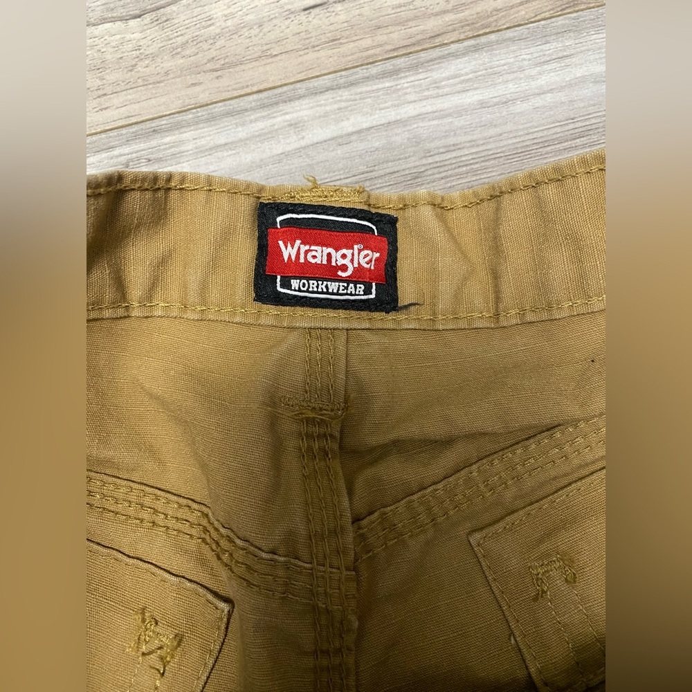 Wrangler Workwear Cargo Pants Mens 34x31 Canvas Khaki Tan Heavy Duty Distressed - Picture 9 of 9